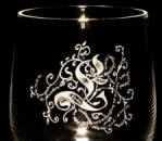 Glas, penne, plast, tr�, eller acryl.