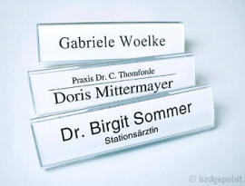 Badgepoint - Name tag systems - We make your name visible fra Dansk Erhvervsbekl�dning. - som Standardprodukter, Individuelle produkter, og som Branchel�sninger: Navneskilte, Reversskilte, Bordskilte, Kampagneskilte, Badge, med tryk og gravering, efter opgaven.