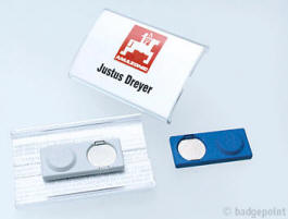 Badgepoint - Name tag systems - We make your name visible fra Dansk Erhvervsbekl�dning. - som Standardprodukter, Individuelle produkter, og som Branchel�sninger: Navneskilte, Reversskilte, Bordskilte, Kampagneskilte, Badge, med tryk og gravering, efter opgaven.