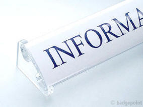 Badgepoint - Name tag systems - We make your name visible fra Dansk Erhvervsbeklædning. - som Standardprodukter, Individuelle produkter, og som Brancheløsninger: Navneskilte, Reversskilte, Bordskilte, Kampagneskilte, Badge, med tryk og gravering, efter opgaven.