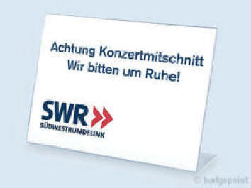 Badgepoint - Name tag systems - We make your name visible fra Dansk Erhvervsbekl�dning. - som Standardprodukter, Individuelle produkter, og som Branchel�sninger: Navneskilte, Reversskilte, Bordskilte, Kampagneskilte, Badge, med tryk og gravering, efter opgaven.