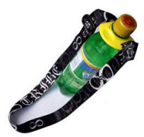 Drikkedunke og drikkeflasker leveres - gerne med tilh�rende lanyards