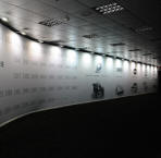 Bannere i net, pvc og som block out. Medier, messe-baggrunde og pop-up bannere har en enorm effekt og kan anvendes som baggrund