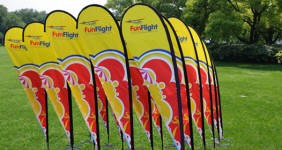 Beachflag ... til ude og inde. Feather flag ... Teardrop flag ... Lodrette flag ...