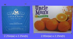 Roll up og Pop Up ... til ude og inde. Roll up bannere ... Pop ud bannere ... Pop up bannere ...