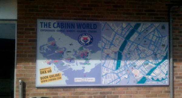 - Her en montage til The Cabinn World.