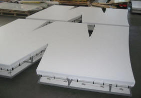 LEDlys med sv�b kan leveres efter opgave.