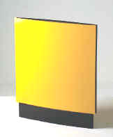 Alle pyloner leveres med en sokkel i eksklusivt buet design