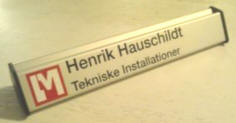 Classic trekantet dobbeltsidet bordskilt 31 x 200 mm., 62 x 200 mm.