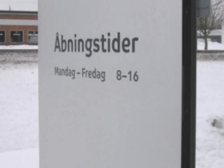 Exclusive pylon - her vist i profil.