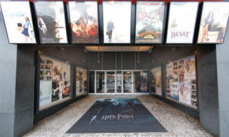 Logom�tter - reklamem�tter, samt r�v�v til m�tter - og alt indenfor gulvreklame og floor Advertising, efter opgave. Her vist i forbindelse med Harry Potter event...