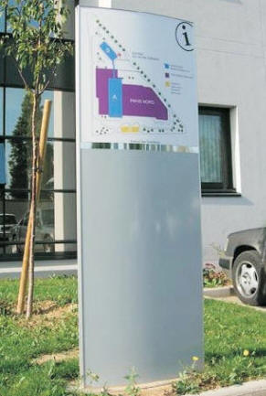 Orion stander. Suvernt flot skiltesystem i aluminium.