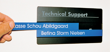 Vægpanel med letudskiftelig tekst. Navneskilt; Når De vælger Sign Craft design får De et stærkt konceptet, der bringer Dem videre i eksklusiv skilte og skiltning.