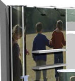 Udstillengs- og messesystemer: Case: 16 m2 Sidestand, lukket på 3 sider, Stand mål; 4 x 4 m., højde 245 cm..