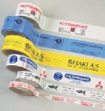 Tape med logo - optimal udnyttelse af forsendelsesomkostninger.