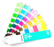 I PANTONE Plus Color Bridge kan b�de farvepr�ve p� PANTONE-farven, og den n�rmeste CMYK-udgave, ses.