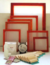 Silketryk og processen Trykrammen