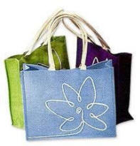 Muleposer, canvasposer, og net til flasker og gaveartikler er en meget brugt artikel til daglig, til promotion og som et prisbillig effektivt markedsf�ringsobjekt i mange sammenh�nge.