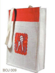 Muleposer, canvasposer, og net til flasker og gaveartikler er en meget brugt artikel til daglig, til promotion og som et prisbillig effektivt markedsf�ringsobjekt i mange sammenh�nge.