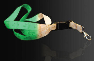 Superweave Glow er et polyesterbaseret effektgarn der aktivires af bl.a. dagslys.