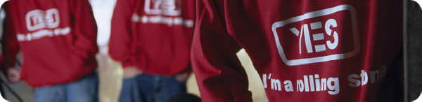 2040 H�ttesweatshirt - lige velegnet til herre og damer - H�ttesweatshirt med k�ngurulomme.