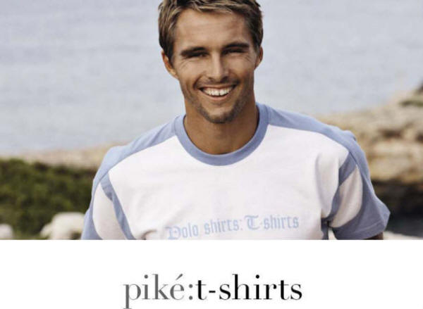 StorStort tryk og diskret broderi - eller omvendt? Her g�lder ingen regler, der absolut skal f�lges. Det er dit budskab og mulighederne i t�jet, der afg�r, hvilken metode du v�lger. Et stort broderi kan v�re meget effektfuldt p� det rette t�j, og et lille diskret tryk kan passe perfekt p� en �rmekant. En ny og lidt anderledes l�sning fremmer dit budskab. Vores forhandlere hj�lper dig gerne. t tryk og diskret broderi - eller omvendt? Her g�lder ingen regler, der absolut skal f�lges. Det er dit budskab og mulighederne i t�jet, der afg�r, hvilken metode du v�lger. Et stort broderi kan v�re meget effektfuldt p� det rette t�j, og et lille diskret tryk kan passe perfekt p� en �rmekant. En ny og lidt anderledes l�sning fremmer dit budskab. Vores forhandlere hj�lper dig gerne.