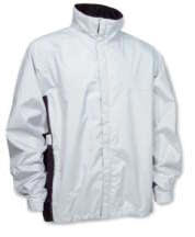 STONEWALL 10410 0 0 Herre regn jakke. For og baglommer, perfekt til scorekort og handske med lynlås. Snoretræk forneden. Blød og varm microfleece i krave. Refleks piping.