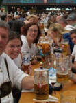 Oktoberfest er en seksten dage festival, der hvert �r afholdes i M�nchen.