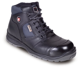 303SP LADY Comfort Boot Robust og st�rk&nbsp;sikkerhedsst�vlet med luftigt materiale i siderne. Med s�mv�rn, der beskytter mod at tr�de skarpe genstande op i foden samt ProNose for beskyttelse af skon�ser. Velegnet til bygge/anl�g samt industri.