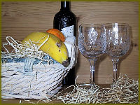 Porcelain- og krystal, som service og brugskunst af h�j kvalitet, fra bl.a. Polen, Tyskland og �sten