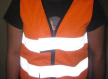 CE-godkendte reflekshangers, vest, brikker, eller blot refleks, i alle afskygninger, fra lager eller i produktion, efter tilbud.