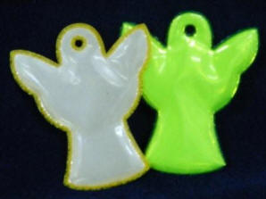 CE-godkendte reflekshangers, vest, brikker, eller blot refleks, i alle afskygninger, fra lager eller i produktion, efter tilbud.