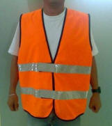 CE-godkendte reflekshangers, vest, brikker, eller blot refleks, i alle afskygninger, fra lager eller i produktion, efter tilbud.