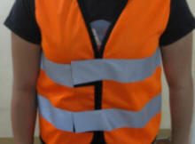 CE-godkendte reflekshangers, vest, brikker, eller blot refleks, i alle afskygninger, fra lager eller i produktion, efter tilbud.