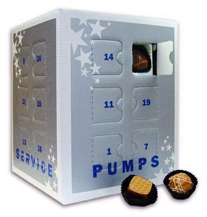 Julekalender kube eget design  Alle Kube julekalendere er fyldt med l�kker chokolade, 300 gr. og en julemand p� 60 gr. i den 24.