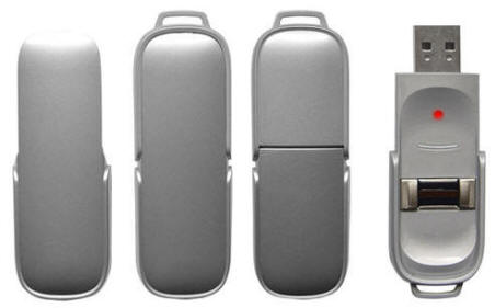 ID serien biometric flashdrive gør Dem i stand til at sikre de mest værdifulde data ved at benytte Deres fingeraftryk.