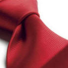 AMENOcolor kollektionen best�r af ensfarvede silkeslips med matchende t�rkl�der.